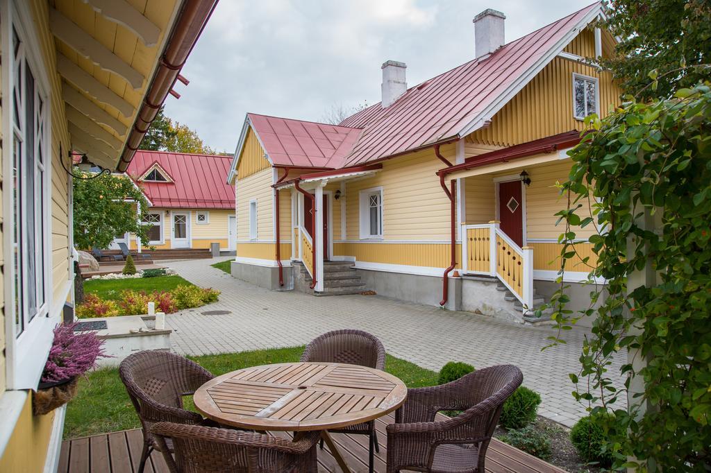 Posti Hostel Kärdla Exterior foto